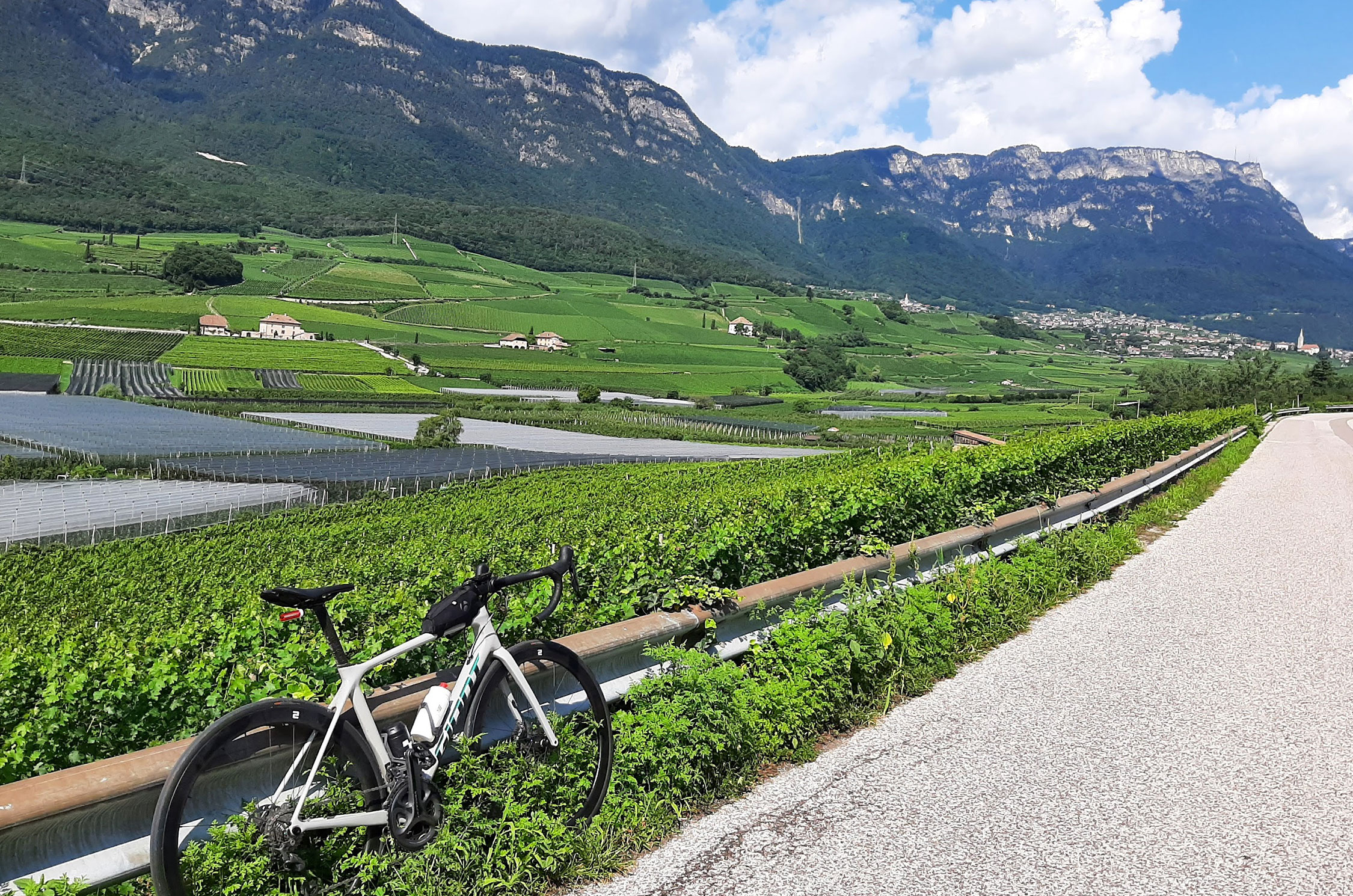 Mandola roadbike tour