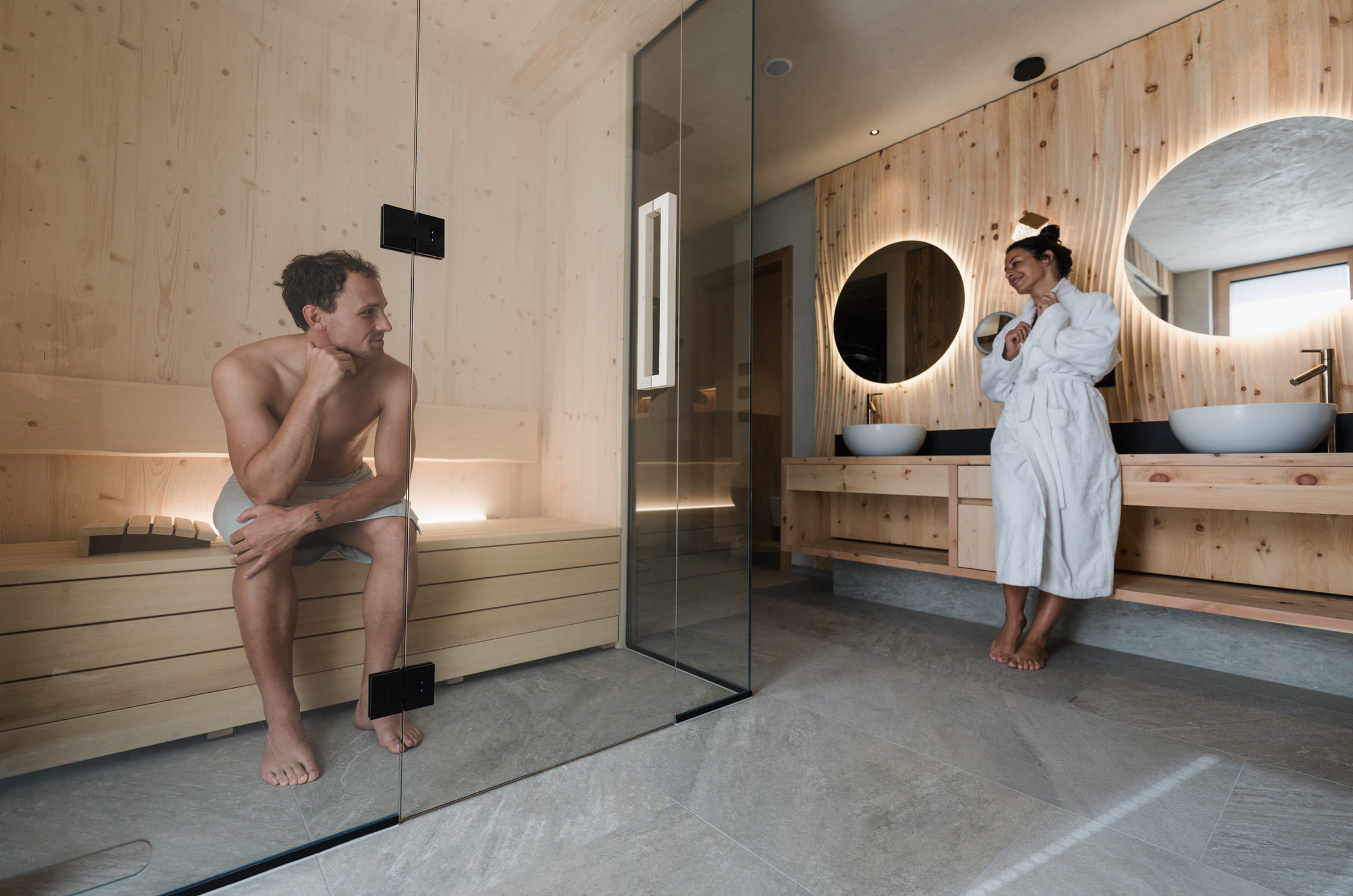 MONROC EXPLORER STUDIO SUITE PLUS private sauna