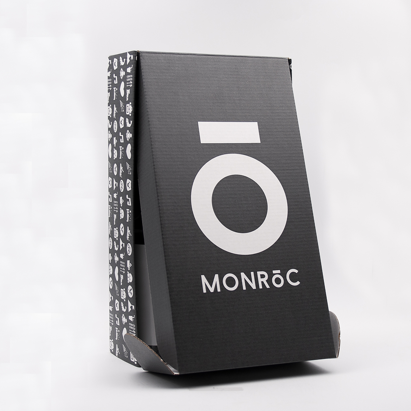 monroc-goodies-boxclose-1400x1400